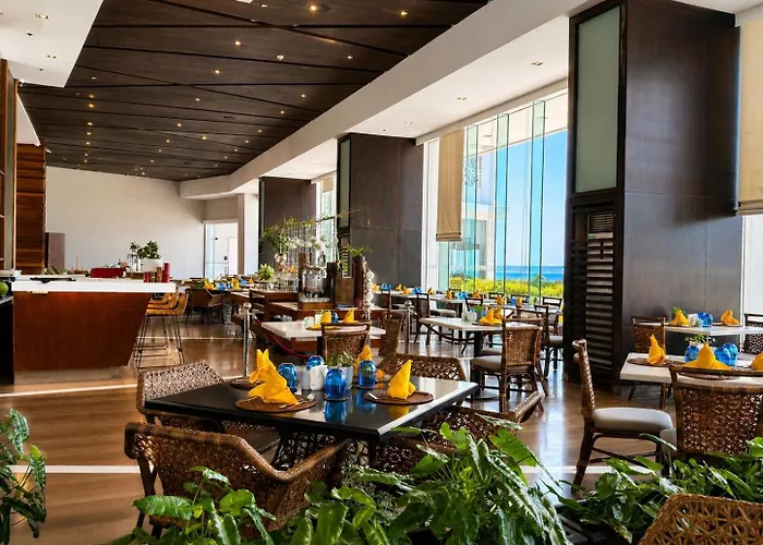 Arterra Seaview Hotel